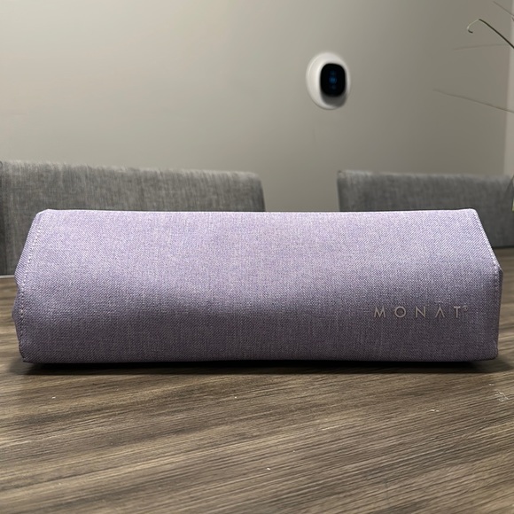 •NEW•Monat 4 Piece Brush Set & Heat Resistant Case - Picture 4 of 6